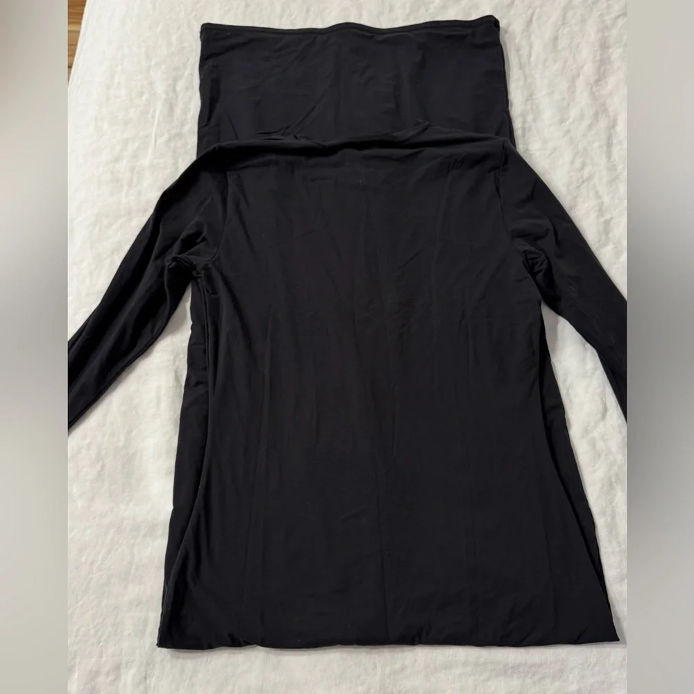 SKIMS maxi dress
Fits Everybody Crew Neck
Long Sleeve Dress - Picture 7 of 8